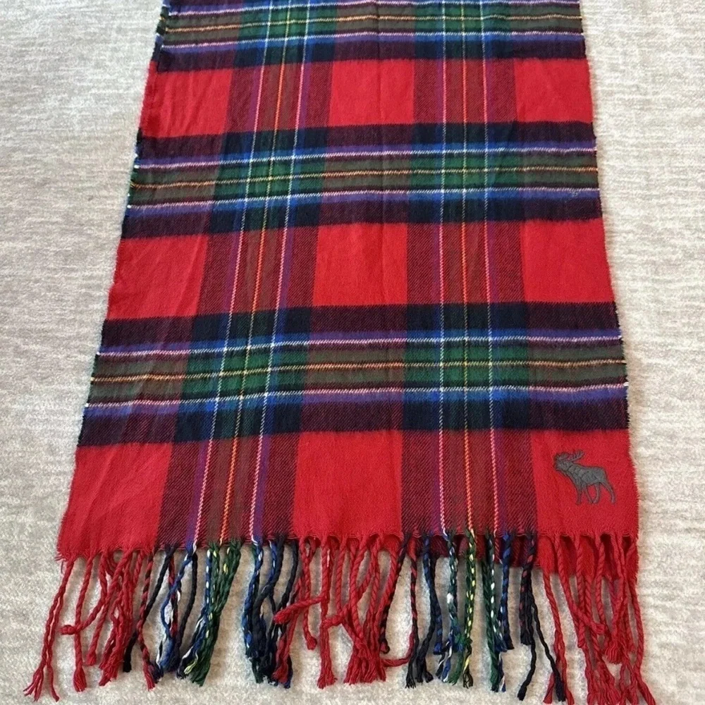 Abercrombie Fitch moose logo Plaid Scarf Red Blue Fringe Neck Wrap EUC
